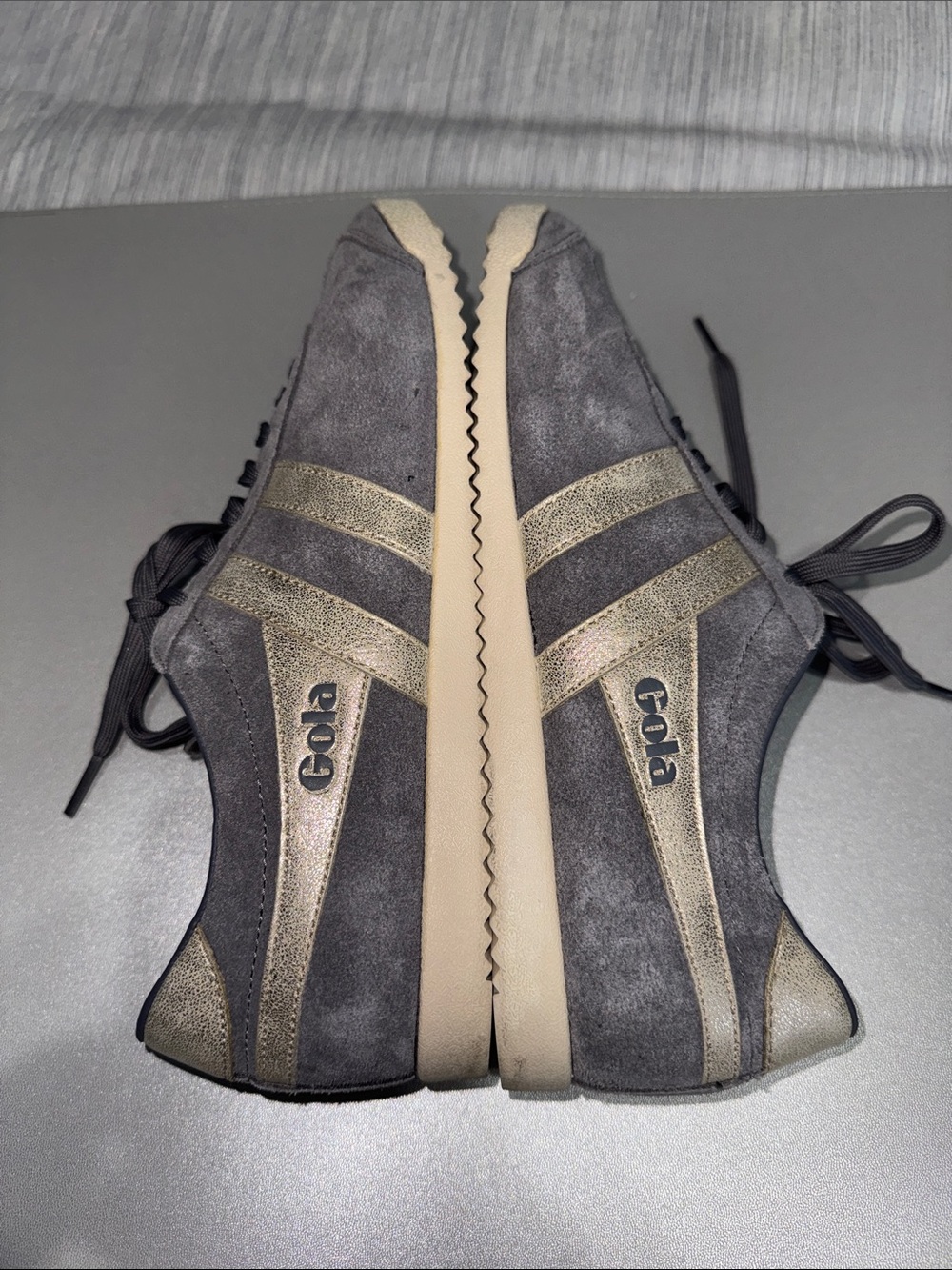 Gola Women's Bullet Pearl Suede Sneakers Trainers - Ash/Gold - Size 9 - Picture 5 of 9